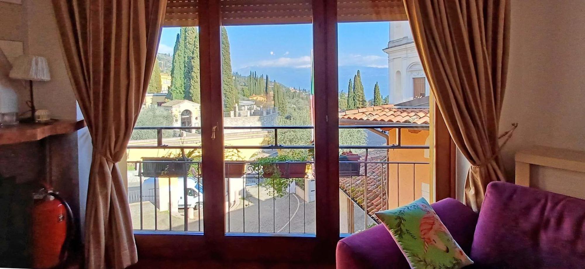 B&B Al Vittoriale Da Maja غاردوني ريفييرا المظهر الخارجي الصورة